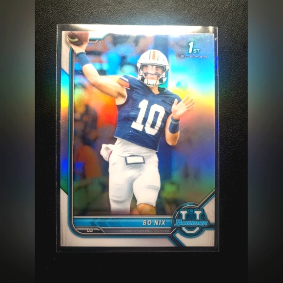 BO NIX 2022 Bowman U Chrome 1st Bowman Silver Refractor #8 (RC) - Picture 1 of 2